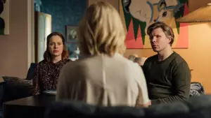 Задник до фильму"Neljä pientä aikuista" #757976