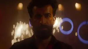 Задник до фильму"ചത്താ പച്ച: The Ring of Rowdies" #802642