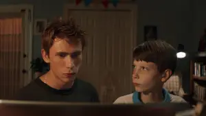 Задник до фильму"Griffin in Summer" #782993