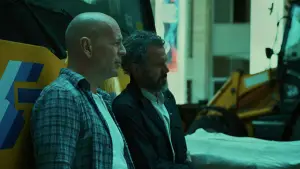 Задник до фильму"Міцний горішок: Гарний день, аби померти" #806632