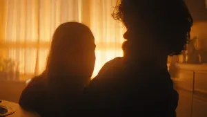 Задник до фильму"Здається, ми залишилися одні" #417195