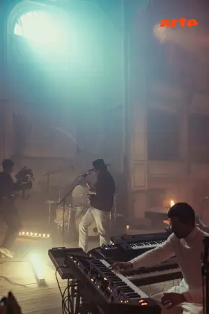 Постер до фильму"Sébastien Tellier au Théâtre de Mirecourt - Passengers" #775373