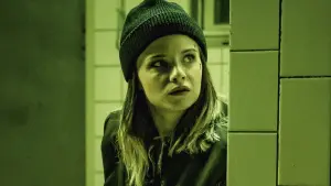 Задник до фильму"Ізоляція" #360351