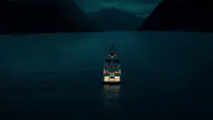 Задник до фильму"Жінка з каюти № 10" #573011