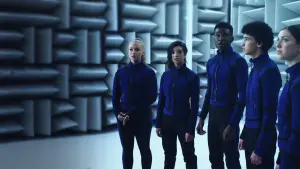 Задник до фильму"Таємне товариство другонароджених членів королівської сім’ї" #269207