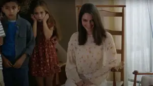 Задник до фильму"Усміхайся" #620075