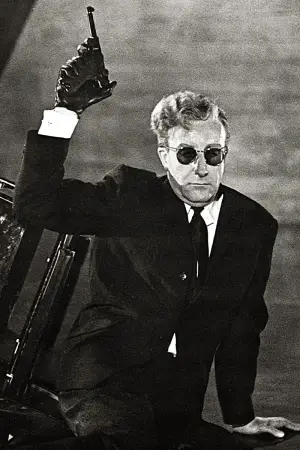 Постер до фильму"Доктор Стрейнджлав, або Як я перестав хвилюватись і полюбив бомбу" #659061