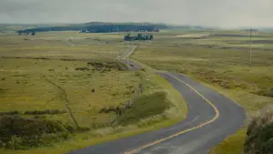 Задник до фильму"Гарний хлопчик" #693600