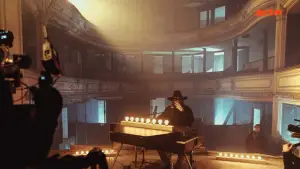 Задник до фильму"Sébastien Tellier au Théâtre de Mirecourt - Passengers" #775364