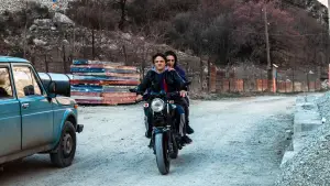 Задник до фильму"Разжимая кулаки" #768748