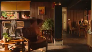 Задник до фильму"Знайомий дотик" #614319