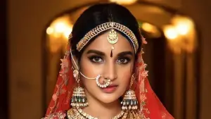 Задник до фильму"హరి హర వీర మల్లు: భాగం 1 – Sword vs Spirit" #812618