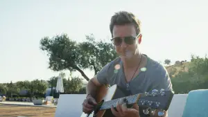 Задник до фильму"Ножі наголо: Скляна цибуля" #592434