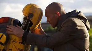 Задник до фильму"Страховик" #323203