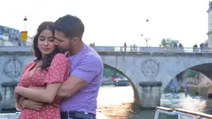 Задник до фильму"बवाल" #901451