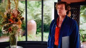 Задник до фильму"Найбагатша жінка світу" #534305