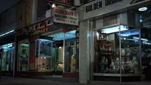 Задник до фильму"007: Чоловік із золотим пістолетом" #646036