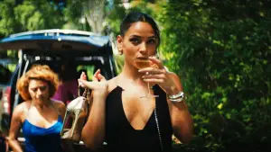 Задник до фильму"Кліпни двічі" #780310