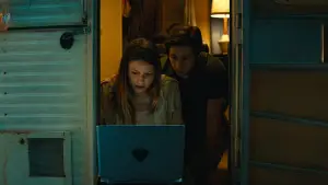 Задник до фильму"Сонячні пси" #620915