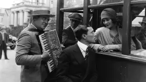 Задник до фильму"Кінооператор" #738417