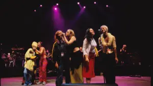 Задник до фильму"Lilith Fair: Building a Mystery" #845176