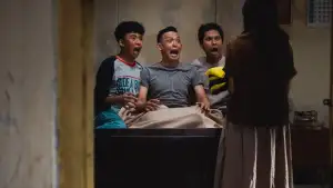 Задник до фильму"Warung Pocong" #912929