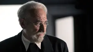 Відео до фільму While at War | Trailer