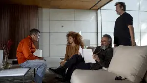 Задник до фильму"Офіційний конкурс" #262215