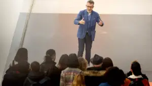 Задник до фильму"Sommes-nous tous racistes ?" #939570
