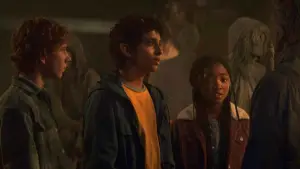 Задник до фильму"A Hero