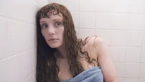 Задник до фильму"Дівчина з води" #377924