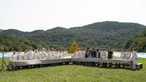 Задник до фильму"Сонцестояння" #235173