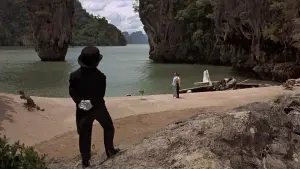 Задник до фильму"007: Чоловік із золотим пістолетом" #646043