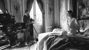 Задник до фильму"Бідолашні створіння" #584158