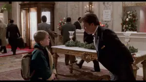 Задник до фильму"Сам удома 2: Загублений у Нью-Йорку" #567351