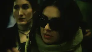 Задник до фильму"Момент" #516631