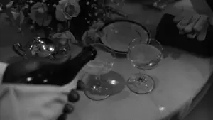 Задник до фильму"Померти знову" #791563