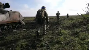 Задник до фильму"2000 метрів до Андріївки" #539430