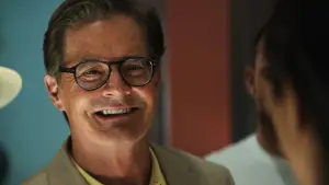 Задник до фильму"Кліпни двічі" #780334