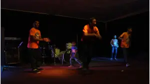 Задник до фильму"ពនេចរ" #778212