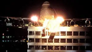 Задник до фильму"Турбулентність" #654062