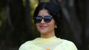 Задник до фильму"வடக்குப்பட்டி ராமசாமி" #758894