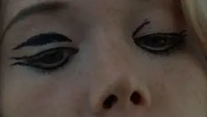 Задник до фильму"Безплідні землі" #667969