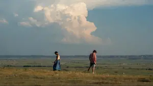 Задник до фильму"Разом з кістками" #240941