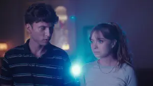 Задник до фильму"Say Less" #769176