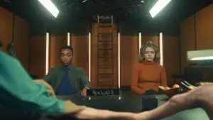 Задник до фильму"Пейзаж з невидимою рукою" #336668