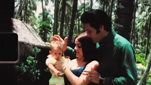 Задник до фильму"EPiC: Елвіс Преслі і концерт" #762575