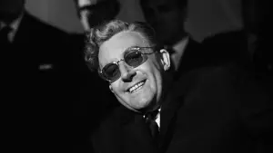 Задник до фильму"Доктор Стрейнджлав, або Як я перестав хвилюватись і полюбив бомбу" #659048