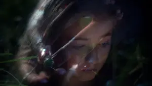 Задник до фильму"The World Is Full of Secrets" #776758