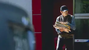 Задник до фильму"Жодного вибору" #511078